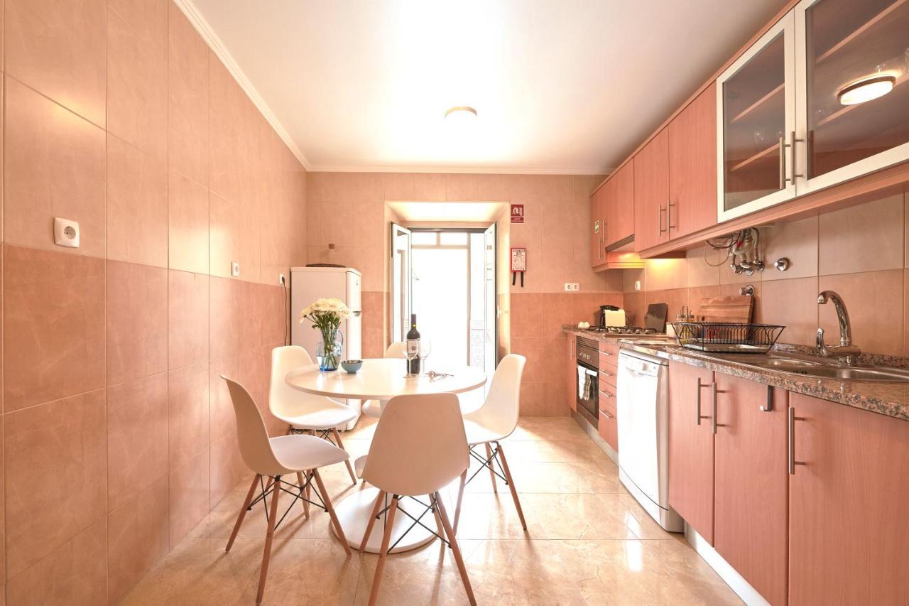 Idyllic Lisbon Apartments With Amazing Courtyard, By Timecooler Exteriér fotografie